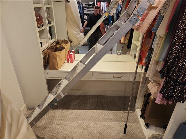 Attic pull-down ladder improperly installed / wrong length